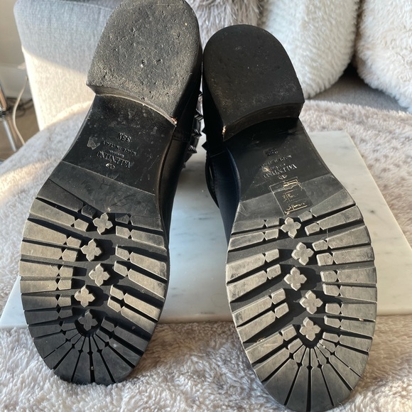Valentino black leather rock stud silver stud boot - Picture 11 of 13